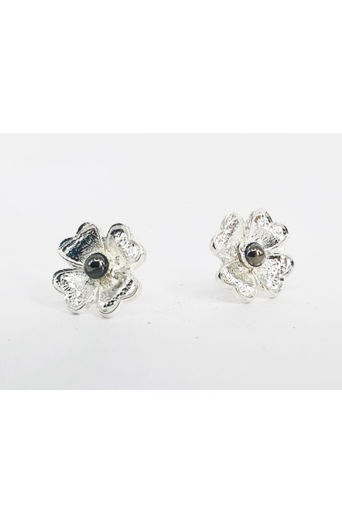 clous d'oreilles fleur Véronique avec cabochon 3 mm 60%