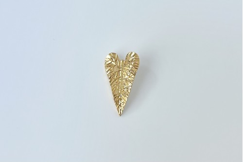 Pendentif feuille longue doré